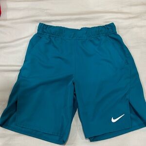 Nike Victory Tennis Men’s Shorts size medium